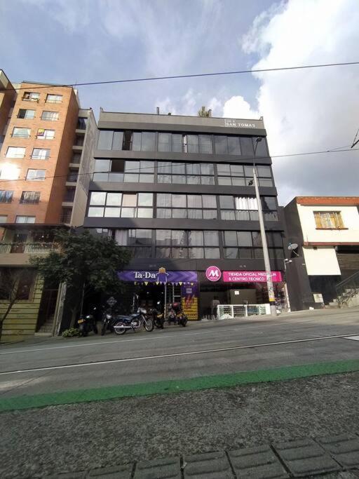 Espacio Comodo Y Central. Medellín Exterior foto